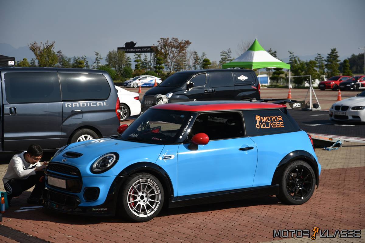 MotorKlasse - RK Design 와이드바디킷을 장착 완료한 고객분의 MINI JCW(F56)!... | Facebook