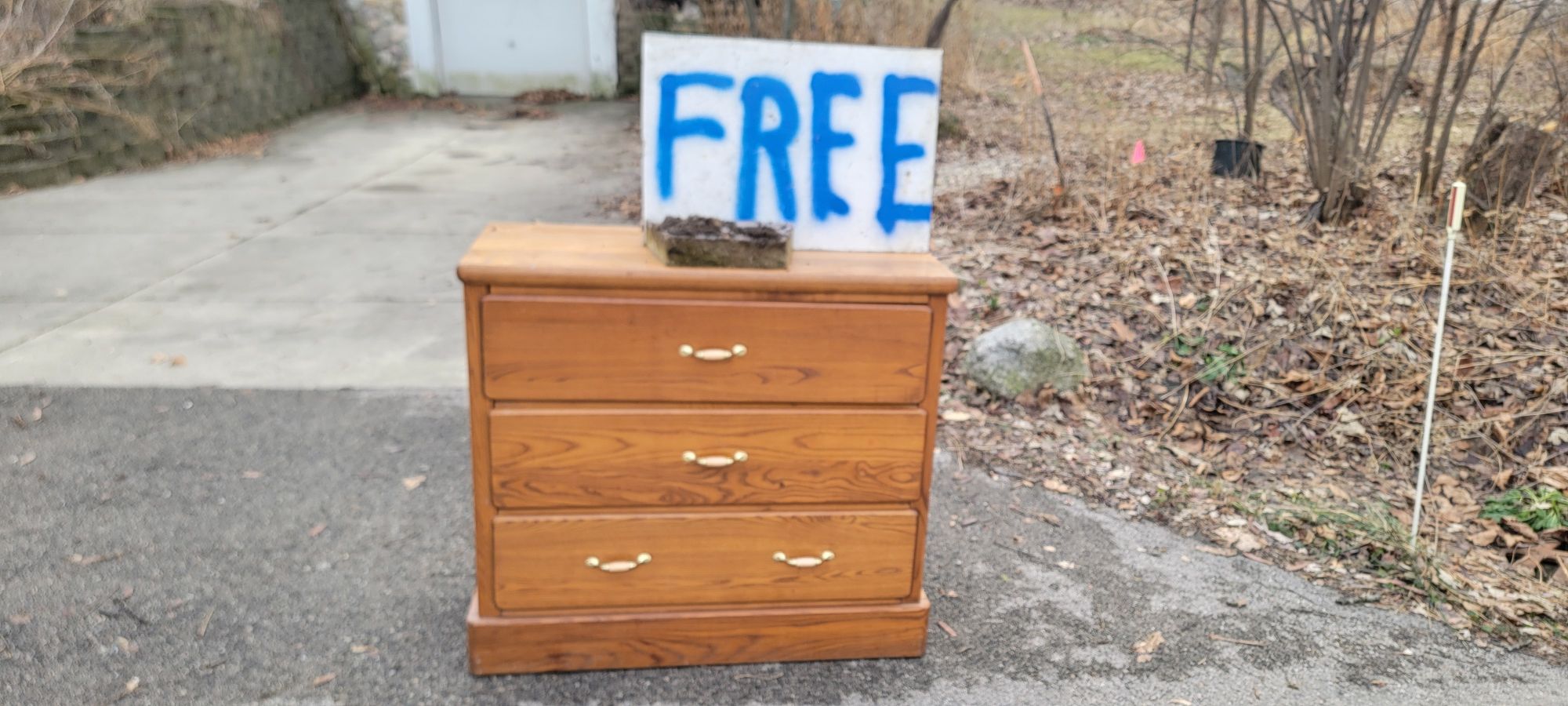 dresser lake beach Free 3 drawer kids dresser, good condition, corner of Drive & Hilltop, east side of Wonder Lake, 3 blocks south of the bank & gas station formal cocktail dress Little Black Dress Earrings Size:XXSMALL