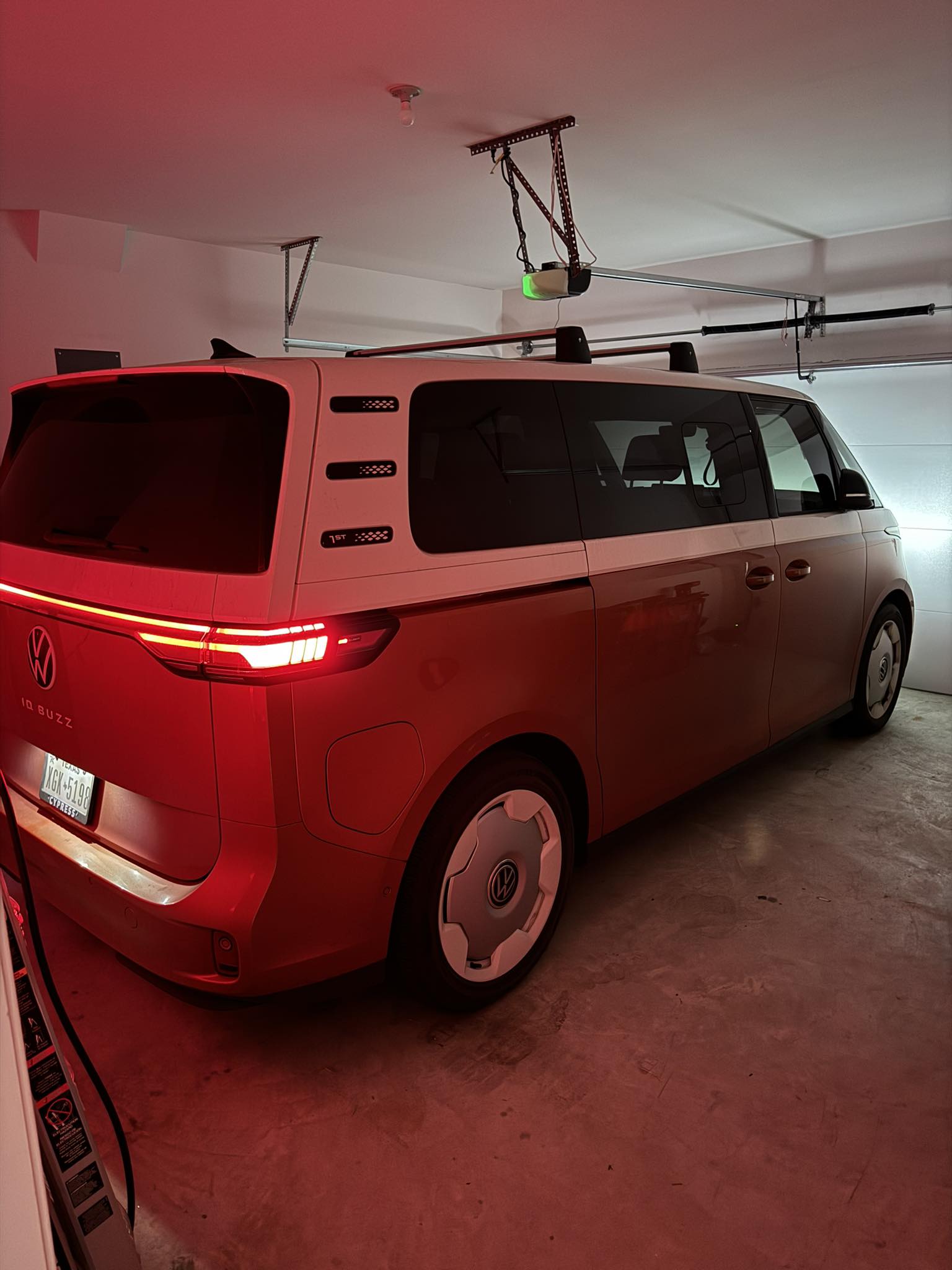 Volkswagen ID. Buzz | Howdy! My lights will switch out of the “Auto ...