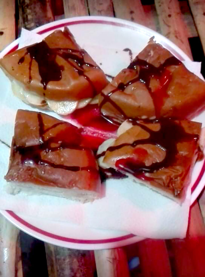 ক্যাফে তালতলা Cafe Taltola