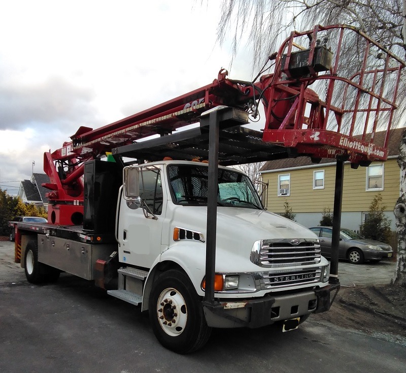 Sign Trucks, Cranes, Bucket Trucks, Digger Derrick Truck, Trailers For