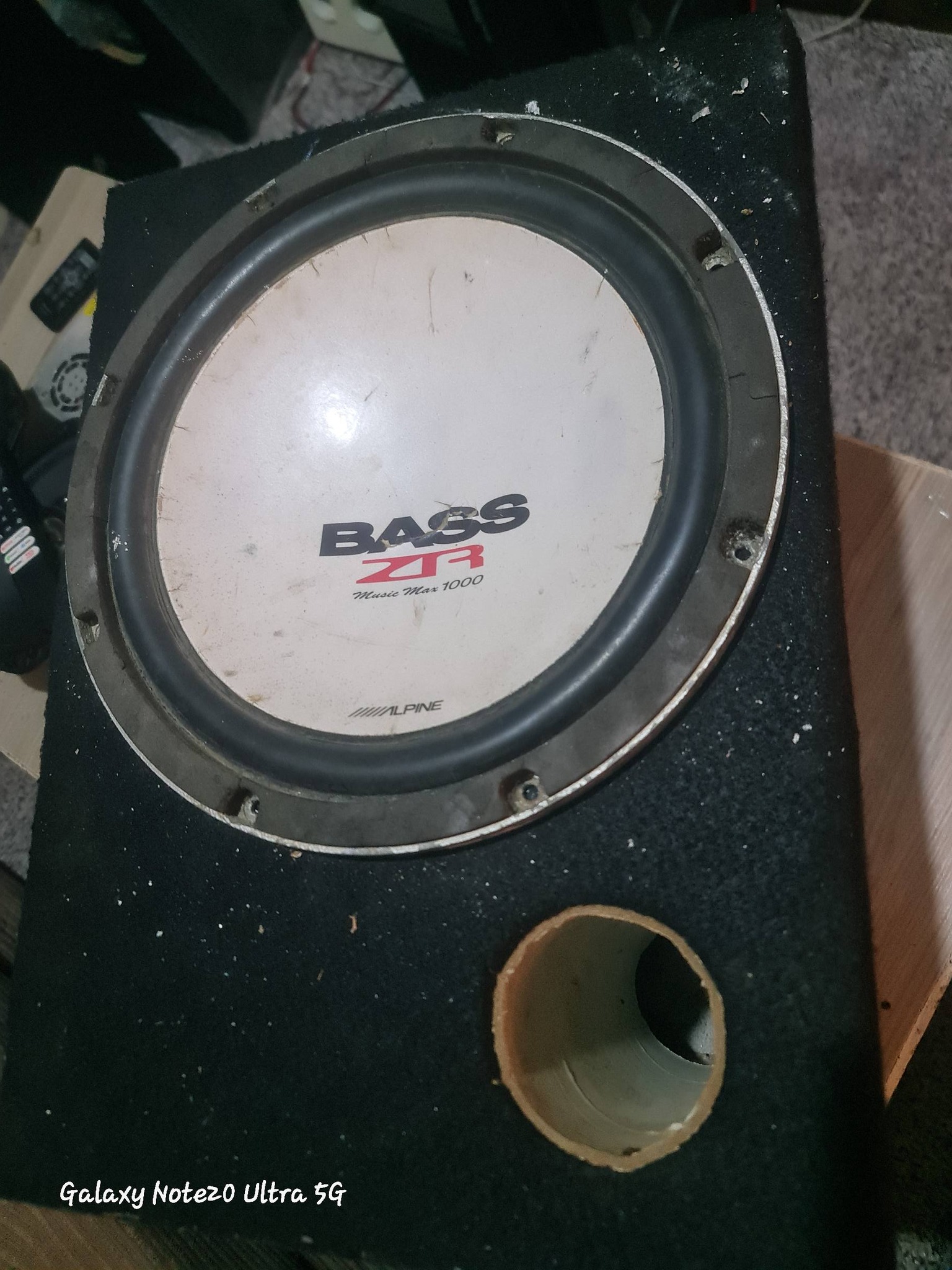 Alpine zr 1000w 300rms plus cab 6500