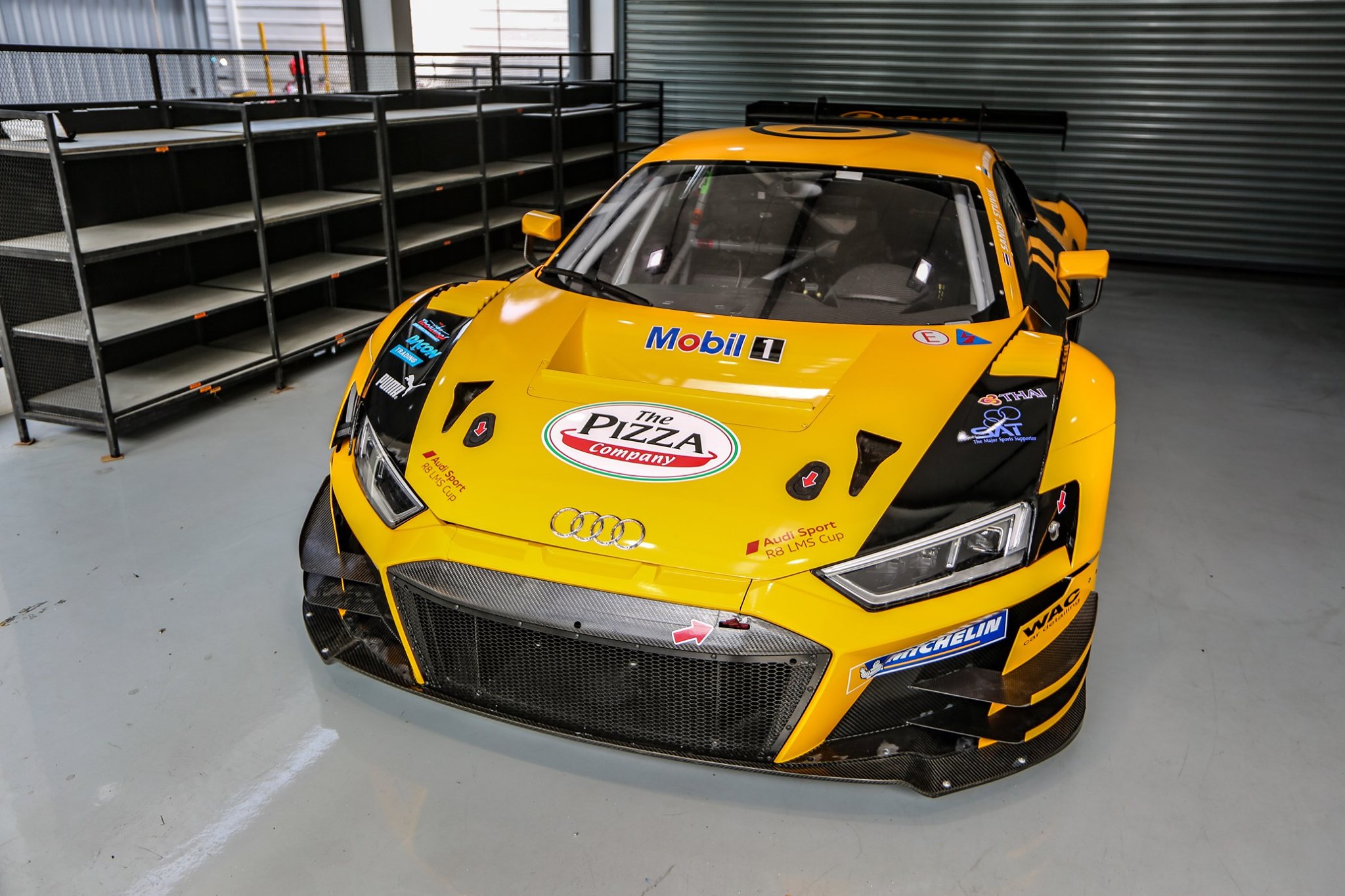 BQuikRacing - B-QUIK TAKES DELIVERY OF SECOND AUDI R8 LMS...