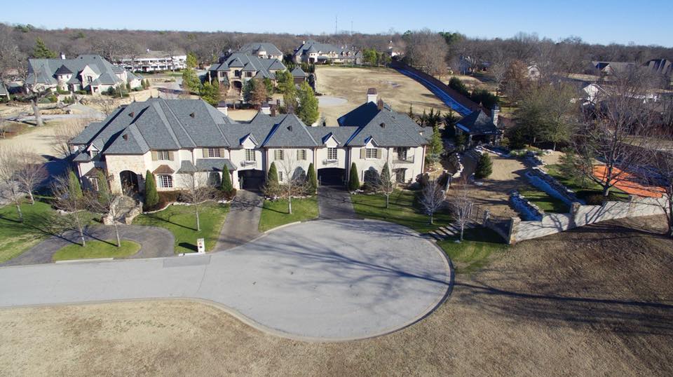 Laura Hawkins with McGraw Realtors Tulsa OK