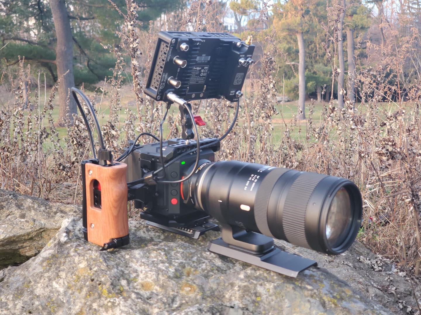 SmallRig - Z Cam E2 rig with SmallRig SSD handle🎥 Photo...
