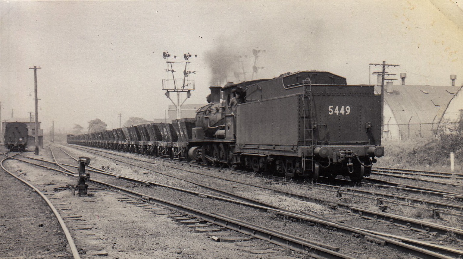 5449 Coal ex Port Waratah at Scholey St 1.07 pm 20/11/1968