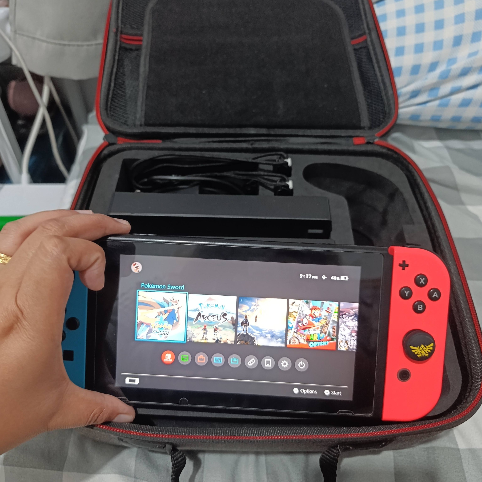 NS1 V2 JAILBREAK SINGLEBOOT (cfw only) 256gb full of games (pwede