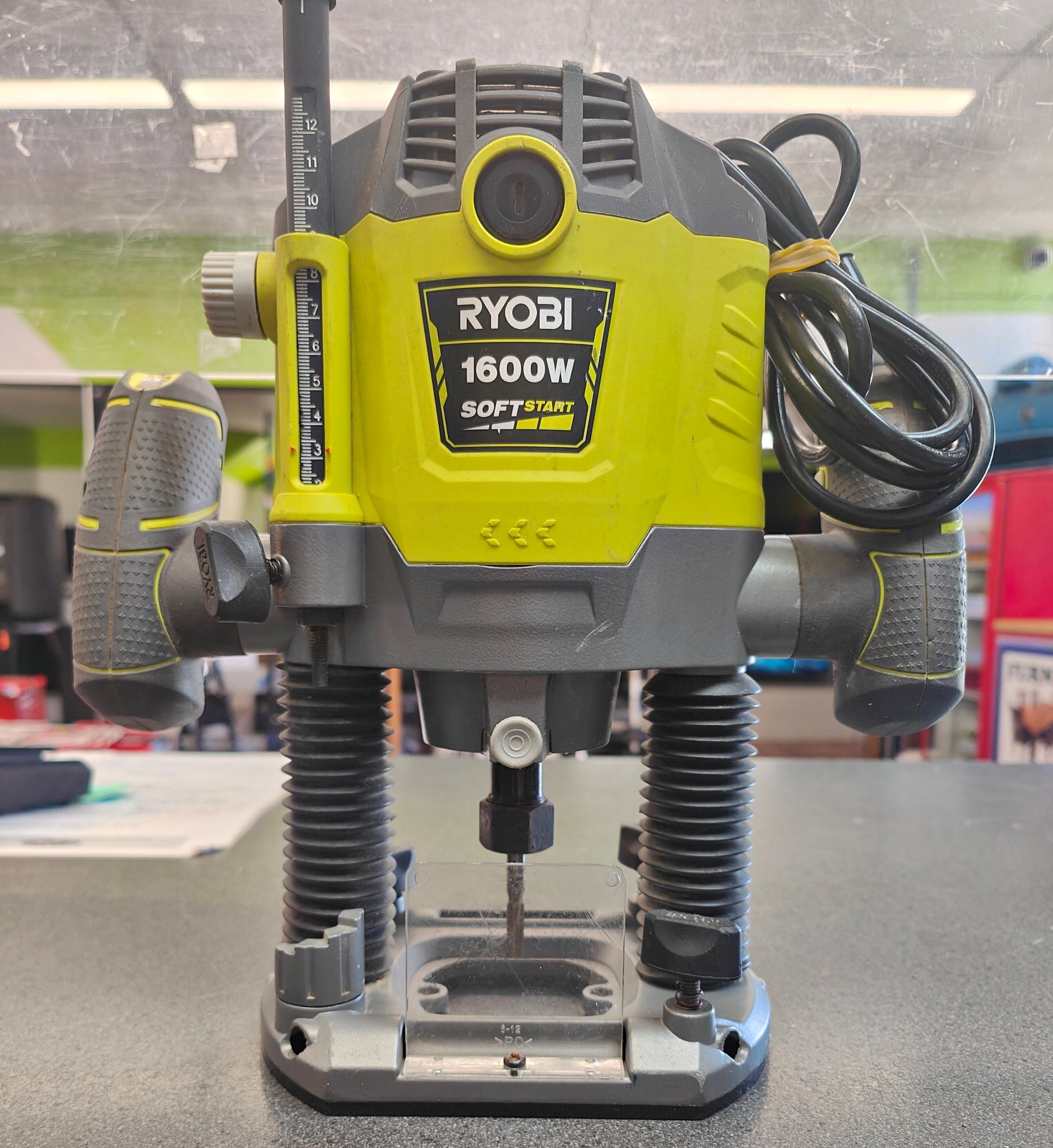 RYOBI 1600W plunge router RRT1600 - Routers - Auckland, New Zealand ...