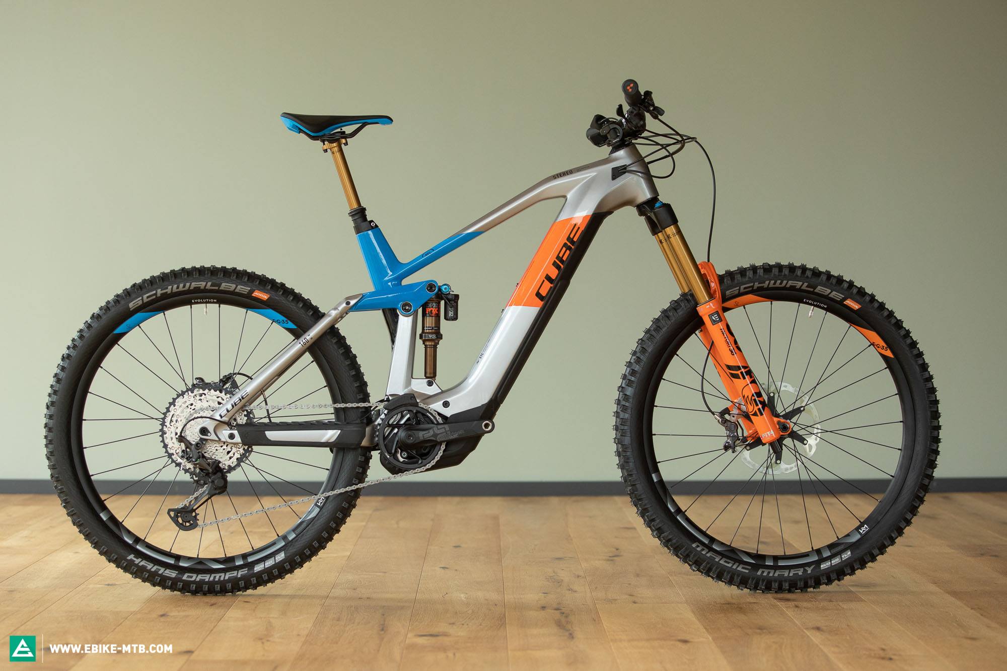 e bikes fully Canyon Spectral:ON CF 8 Mountain E-Bike
