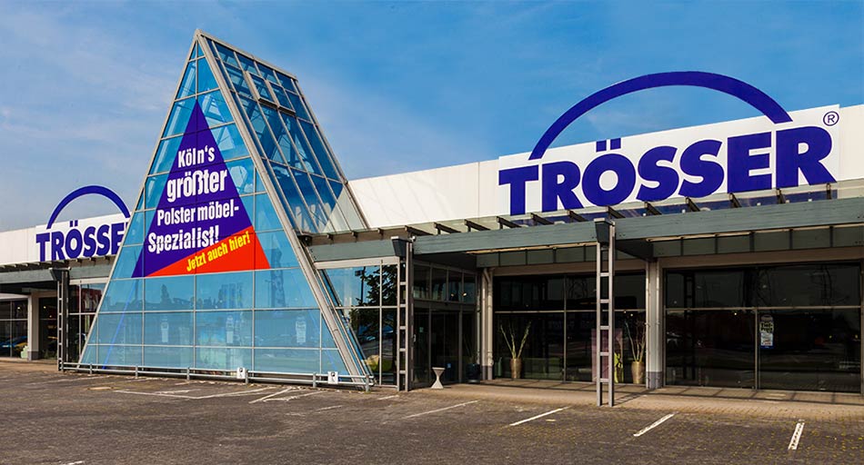TRÖSSER in KÖLN-PORZ 📍 Über 4.000 Quadratmeter, die begeistern. 👌😊 Lasst euch von unseren Polsterspezialisten professionell beraten und findet euer absolutes Traumpolster. ✓ ↪ Mehr über unsere Filia