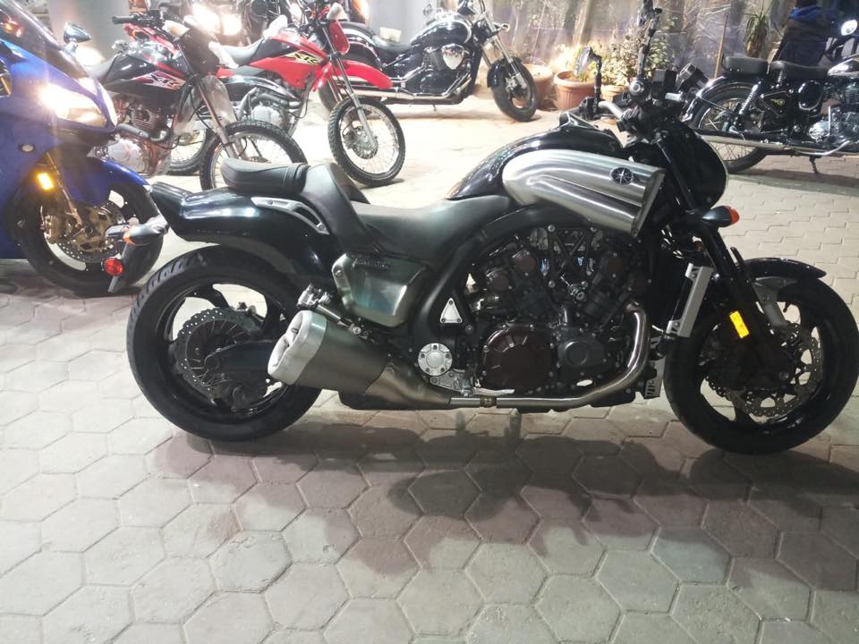 Used 2009 Yamaha V-Max 1700 cc Black Good confabulation With 
