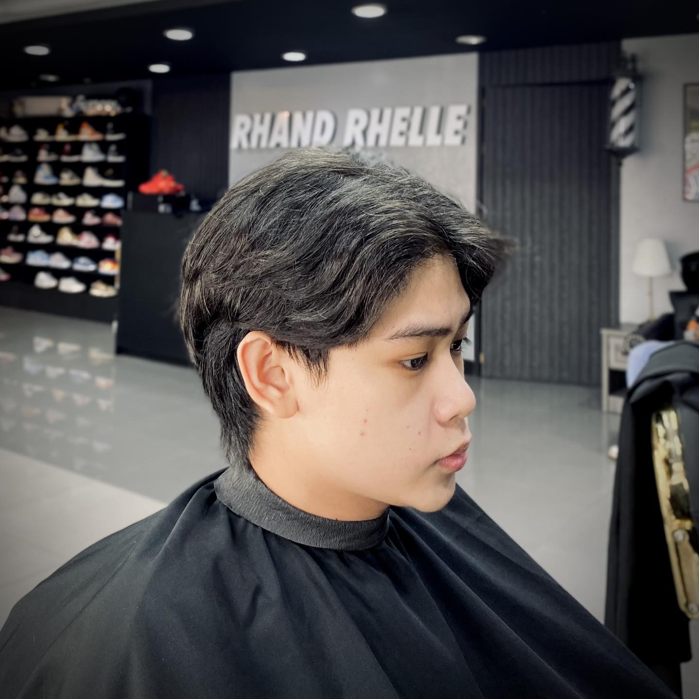 RHAND RHELLE BARBER