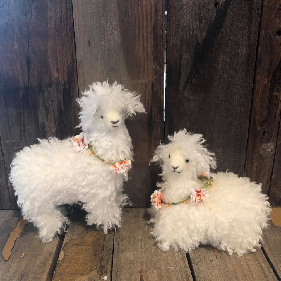 New Llama treasures are here! Lliving happy is the Llama way of