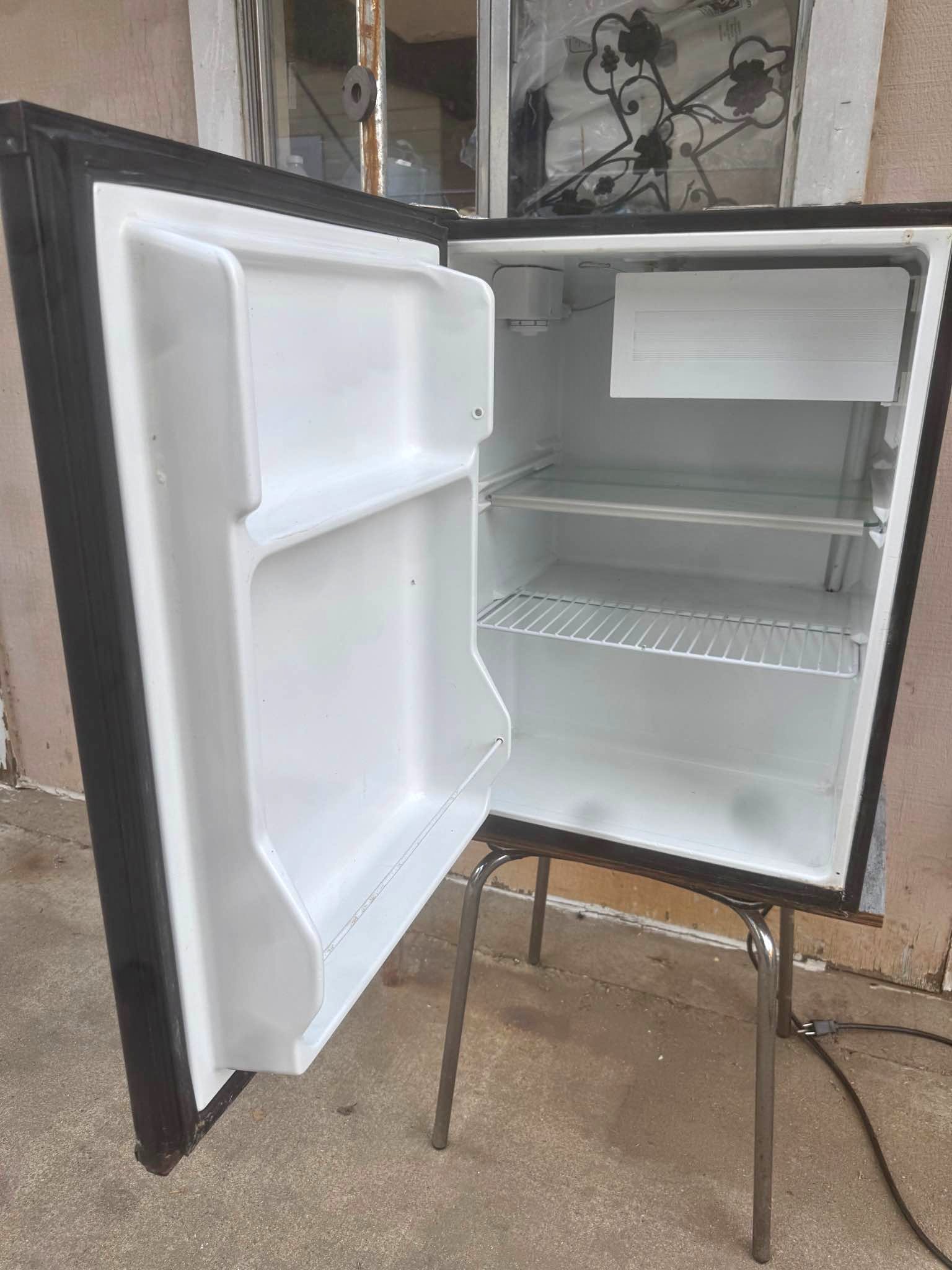 新品・中古の冷蔵庫・冷凍庫販売 | Facebook Marketplace