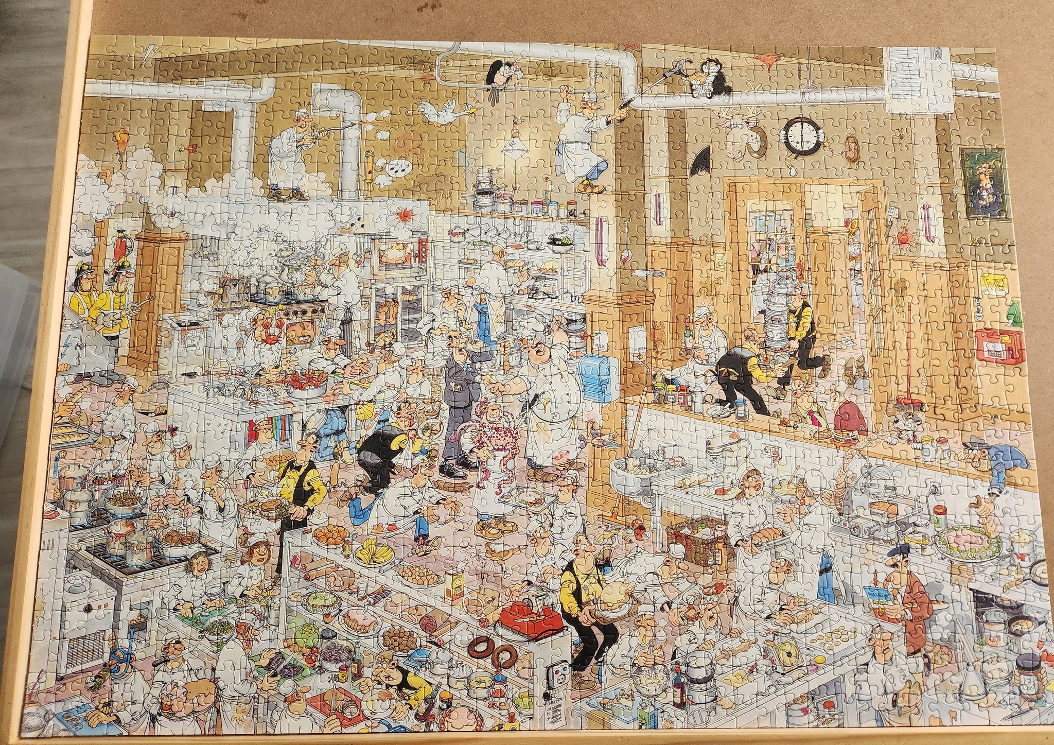 18 The Kitchen, 1000 Pieces from Jumbo (Jan van Haasteren) - Not