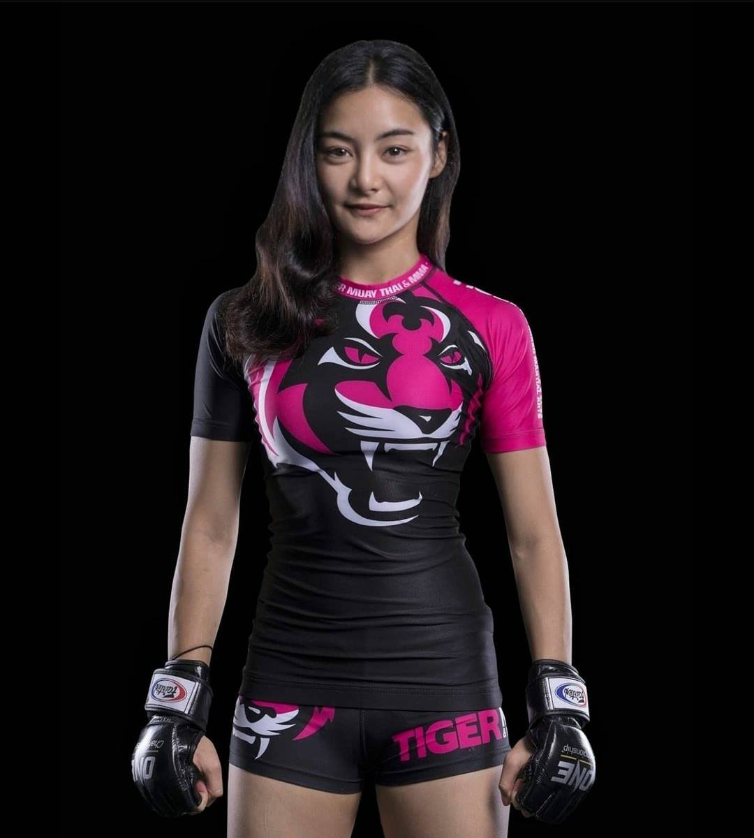 Train with me 🥊 DM to start ️👀 #Bangkok * Fix your boxing form ปรับ ...