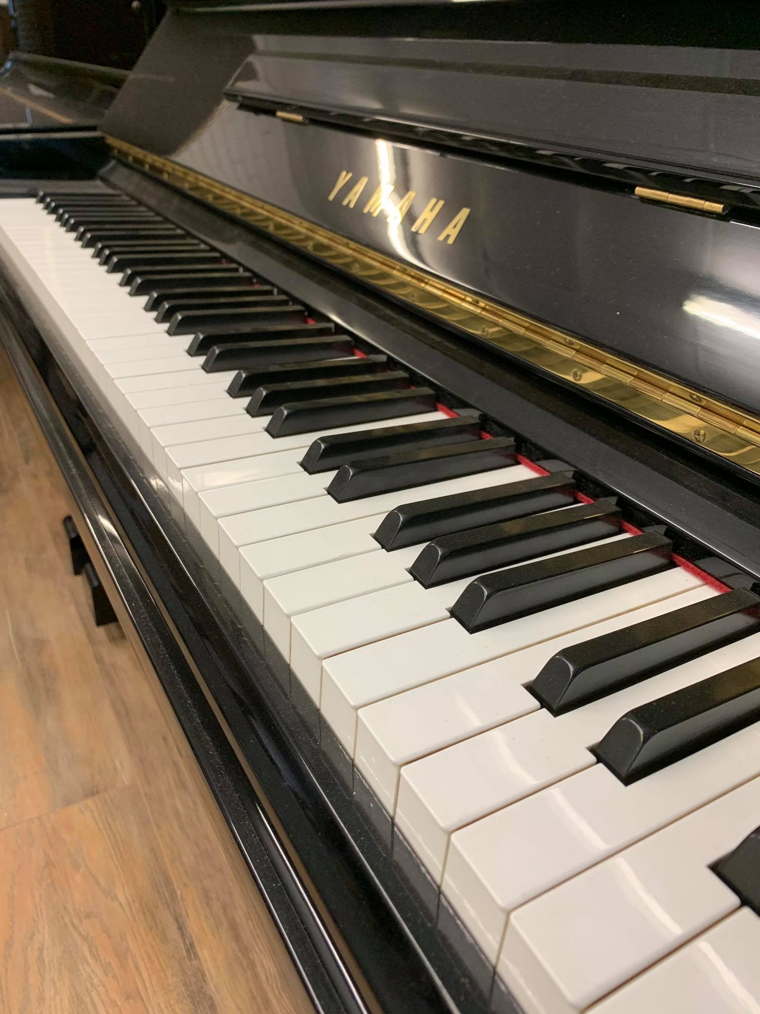 Yamaha U30B1 reconditioned made 1989