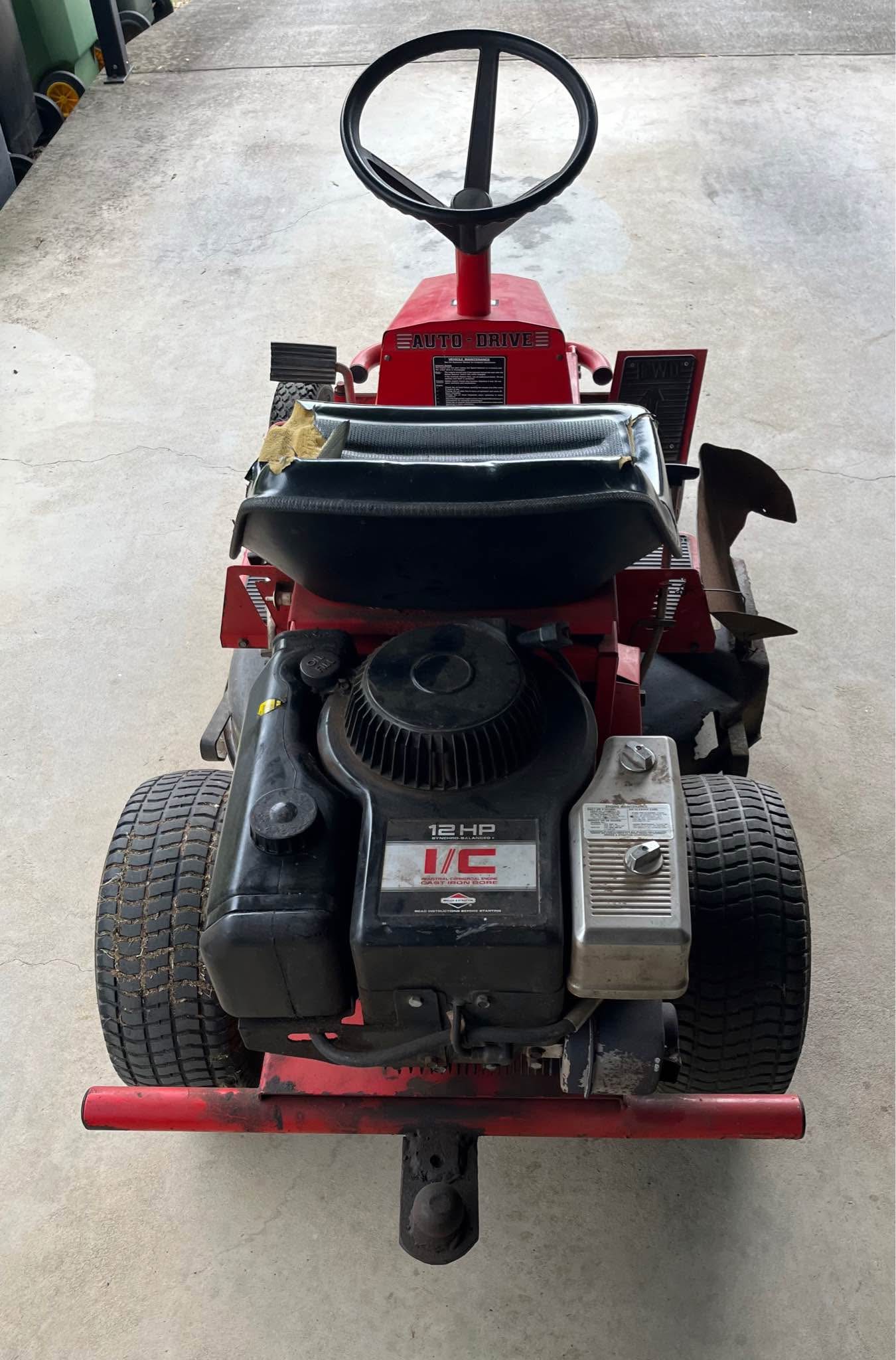 Rover Ranger Ride on Mower 1995 for spare parts or repair if handy and ...