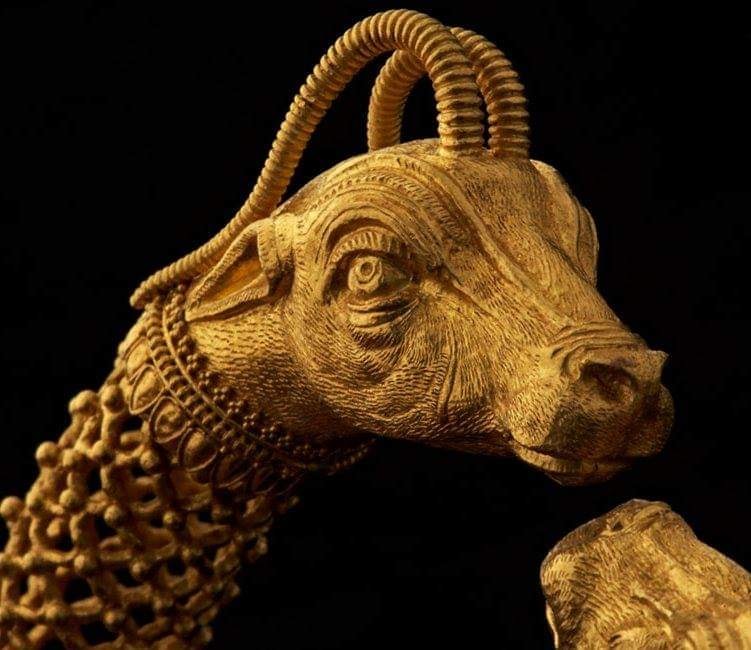 Archaeology & Civilizations | Gold bracelet with animal-head protomes ...