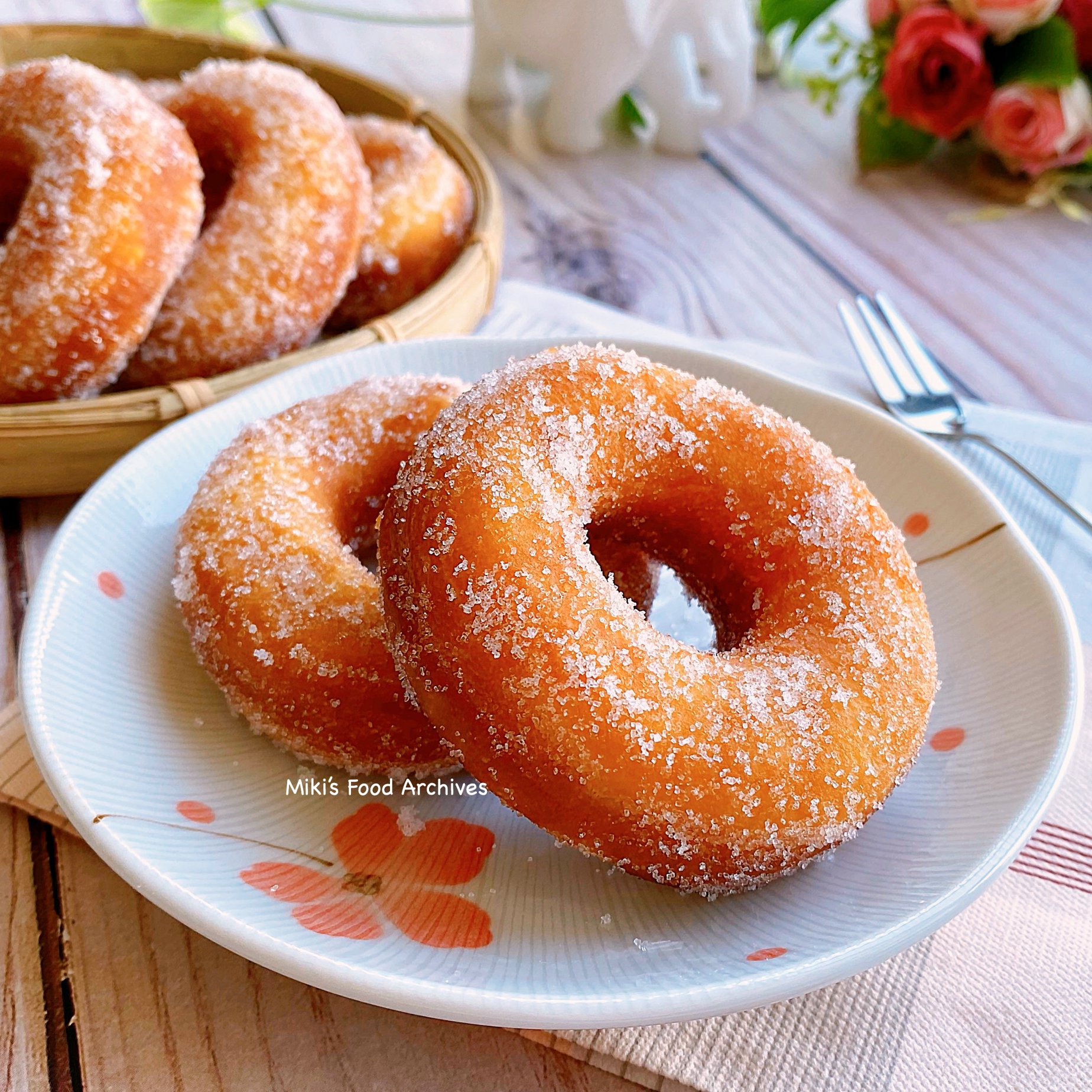 Miki S Food Archives Soft Fluffy Doughnuts Coated With Sugar So Delicious Old Fashioned Sugar Doughnuts 古早味甜甜圈 传统不退流行的口味 外酥内松软 沾上细砂糖 超好吃 Recipe Link 中英文对照食谱