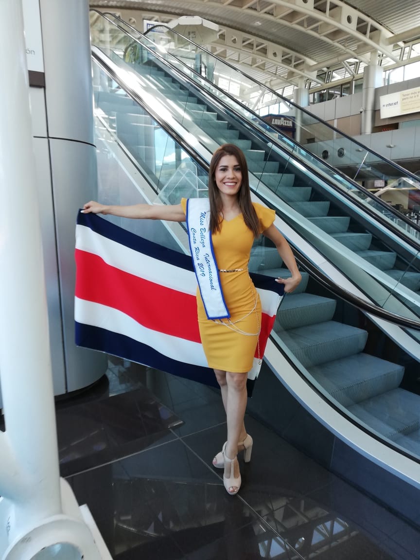 Nuestra Hermosa Reina... - Feria de las Frutas Verano 2023 | Facebook