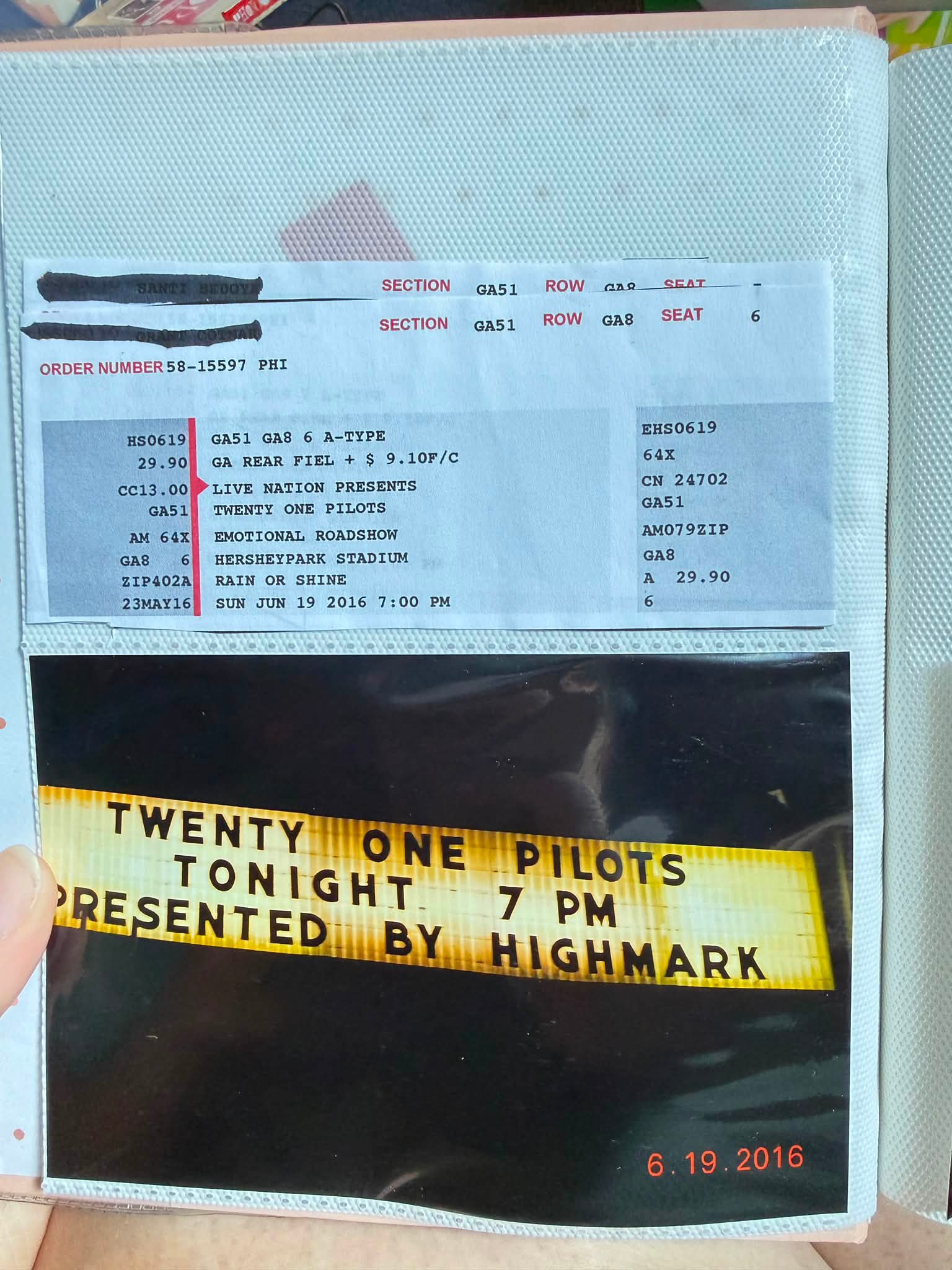 only $29.90 to go see Twenty one pilots general admission in 2016😭😭
