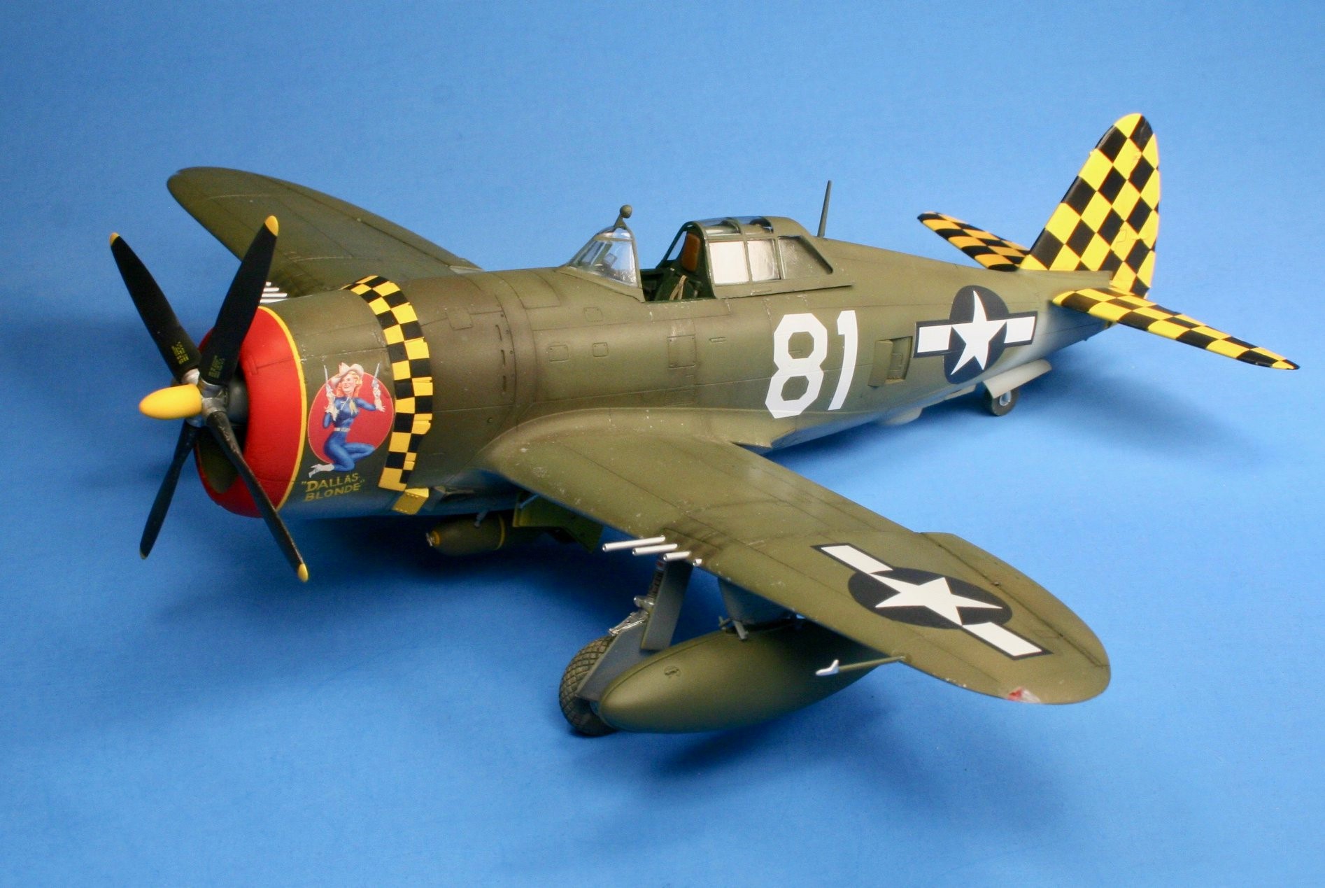 P-47 D-10-RE Razorback - 81 ,, Dallas Blonde,, Italy 1944