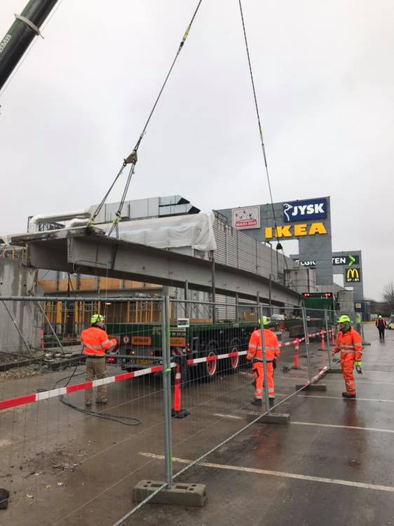 Transport af 24 meter TT elementer fra... - SCT Transport A/S