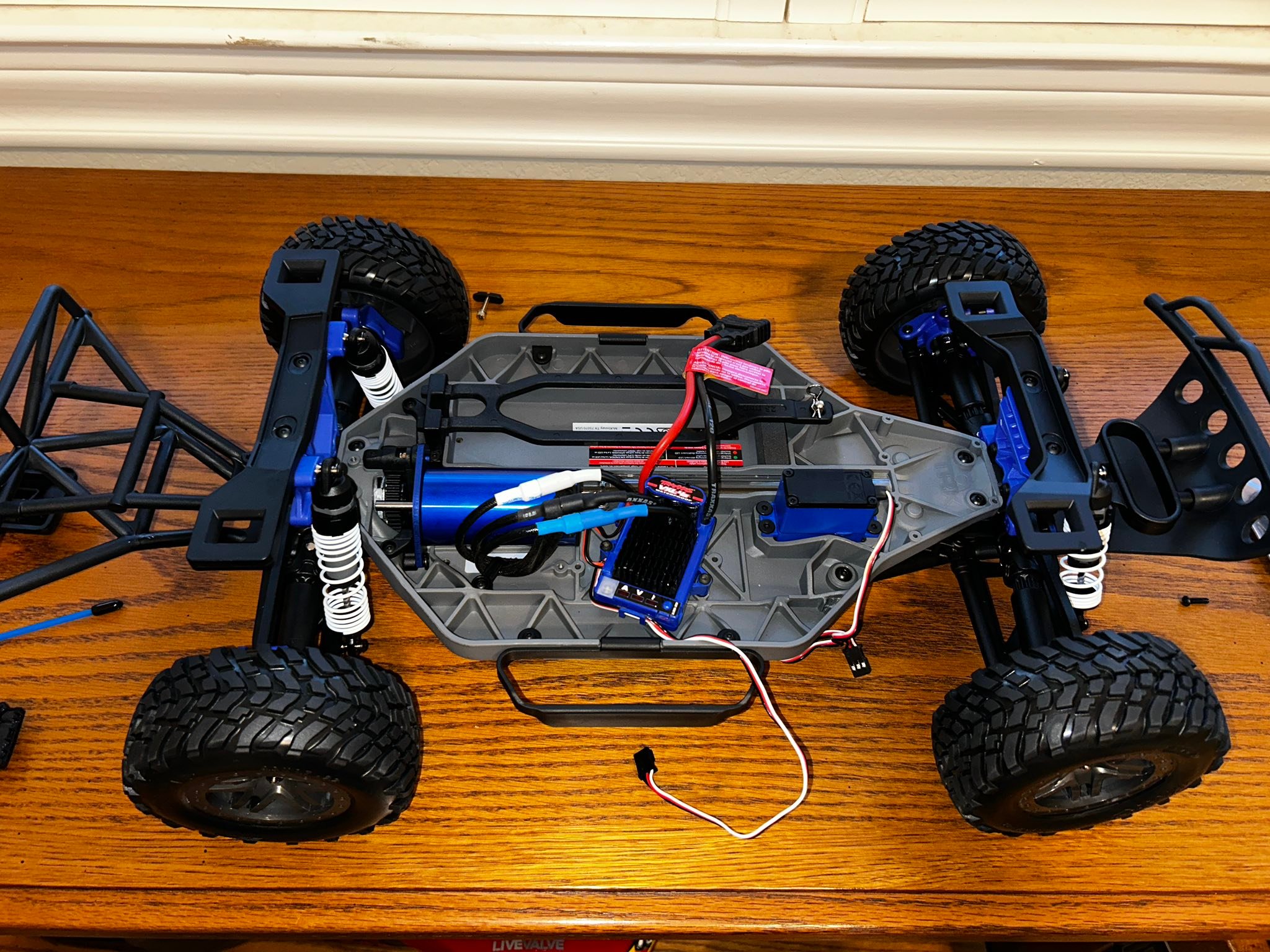 Bandeja Universal Para Montar ESC En Traxxas Slash 2WD (chasis HCG/SCT), Fabricada En USA
