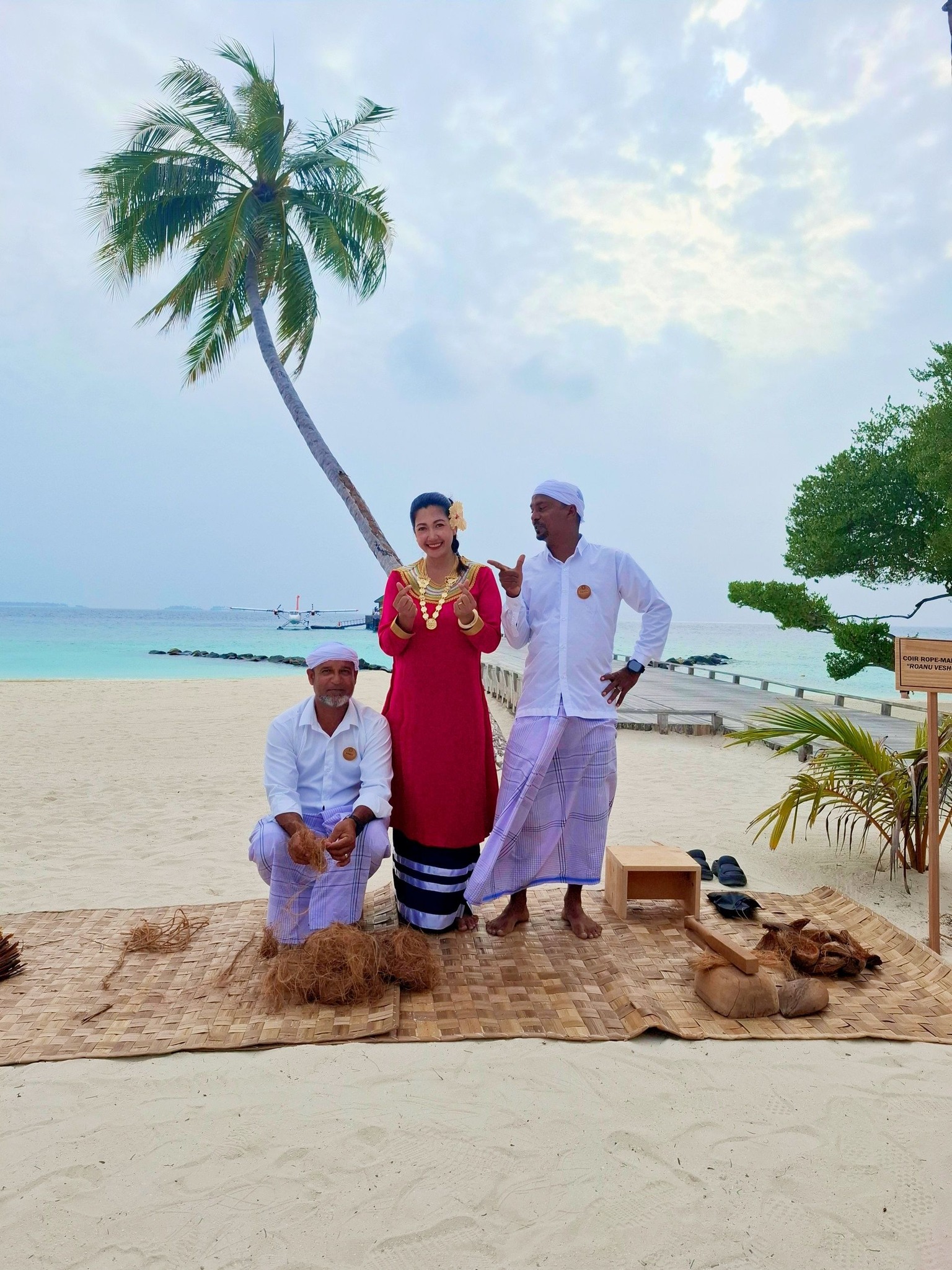 maldives beach dress code What to wear in for respect? pdp_merge_tall-high-waist-flare-dress-pants-black Painter confirms: Bill Clinton's Neck:14