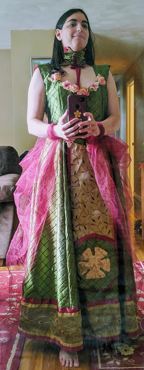 khaleesi dress hot pink Number 2 Game of Thrones ￼ I couldn't do the robe on her as we've not got the objects for that just yet I hope we know think not bad Chesterfield