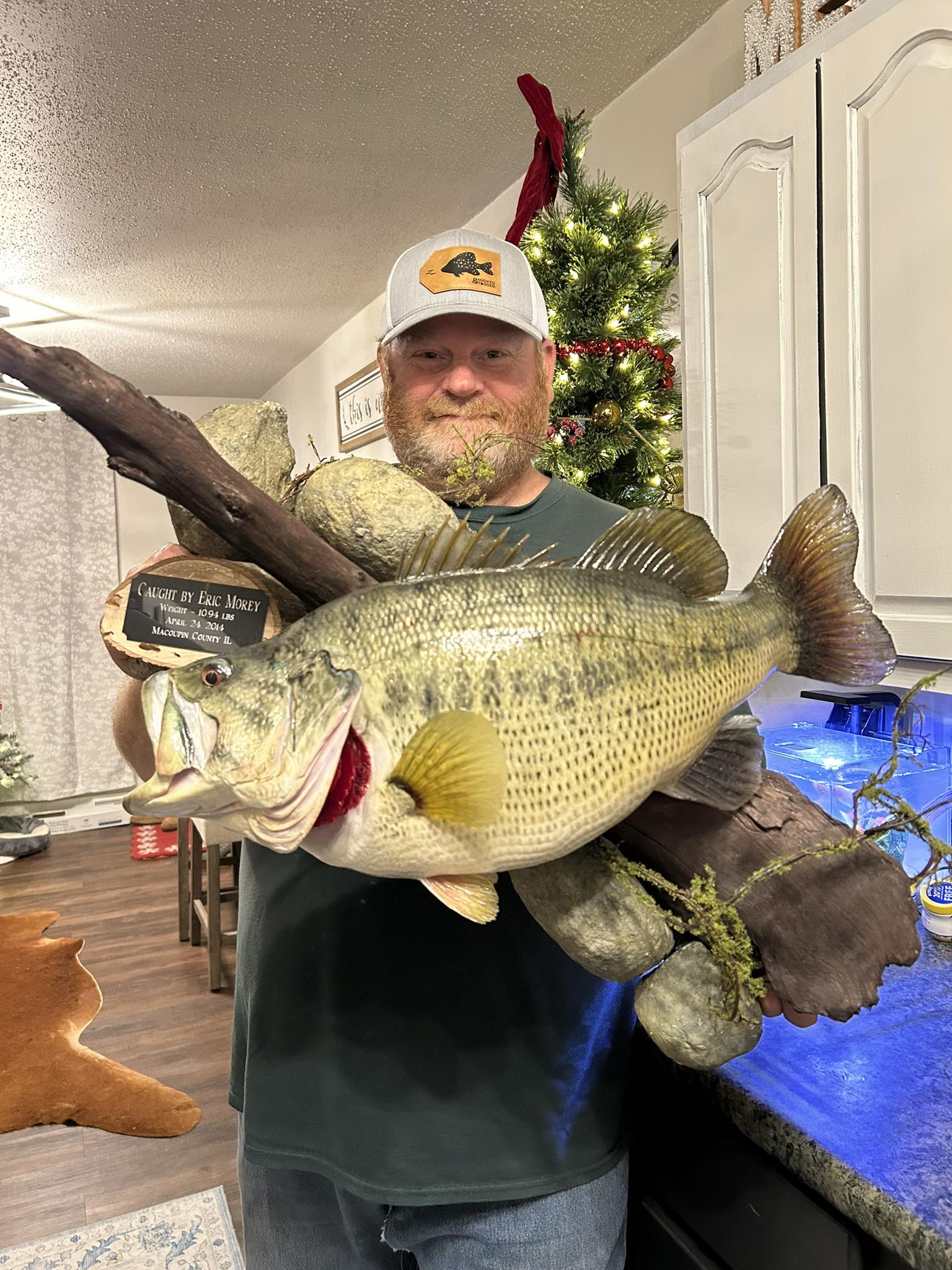 Chelsea - Surprised my dad with his PB largemouth as a replica mount ...