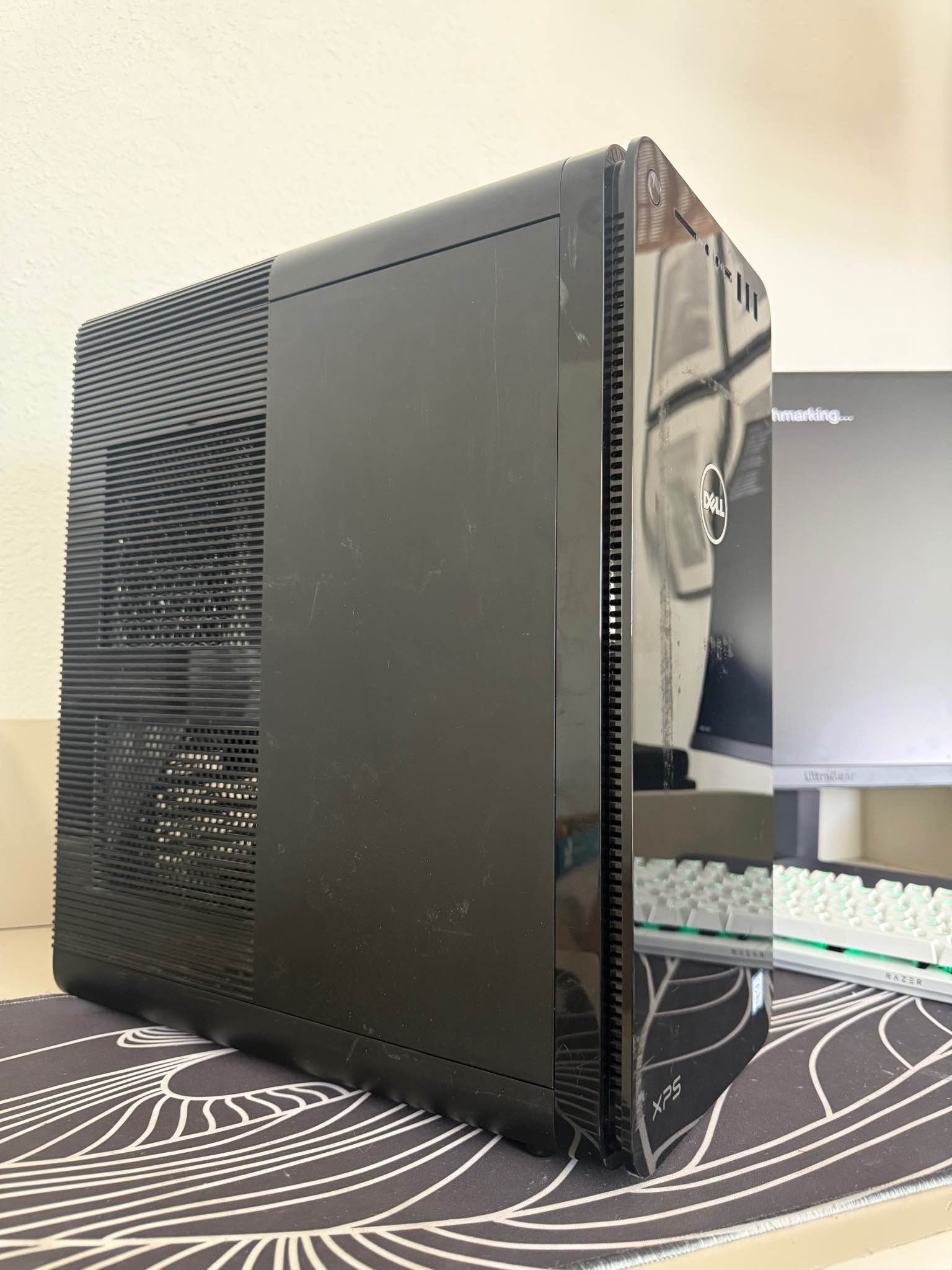 高性能!XPS8930/i7-8700/SSD+HDD/GTX1050Ti 高性能!XPS8930/i7-8700/SSD+HDD/GTX1050Ti Dell XPS 8930 Desktop i7