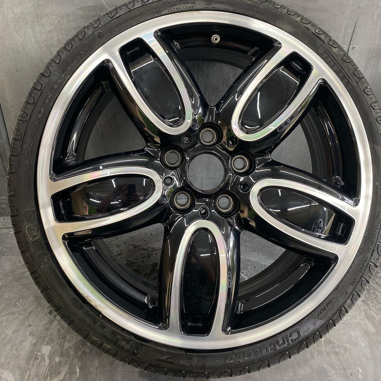 Shiny Wheels Specialist
