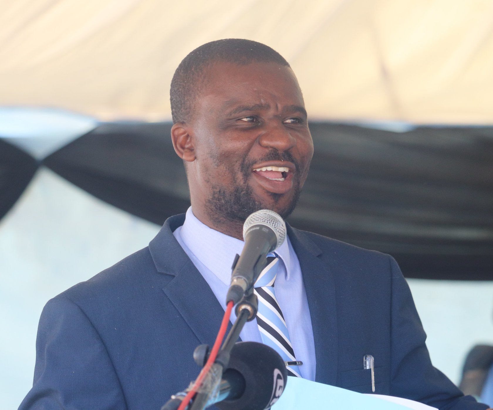 BWgovernment - PHIRI APPLAUDS MAPOKA PRIMARY Deputy... | Facebook