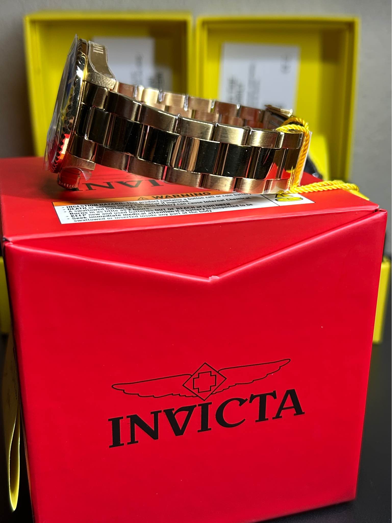 NEW Invicta Pro Diver Professional Gold/Blue Mens Watch—40mm - Men's ...