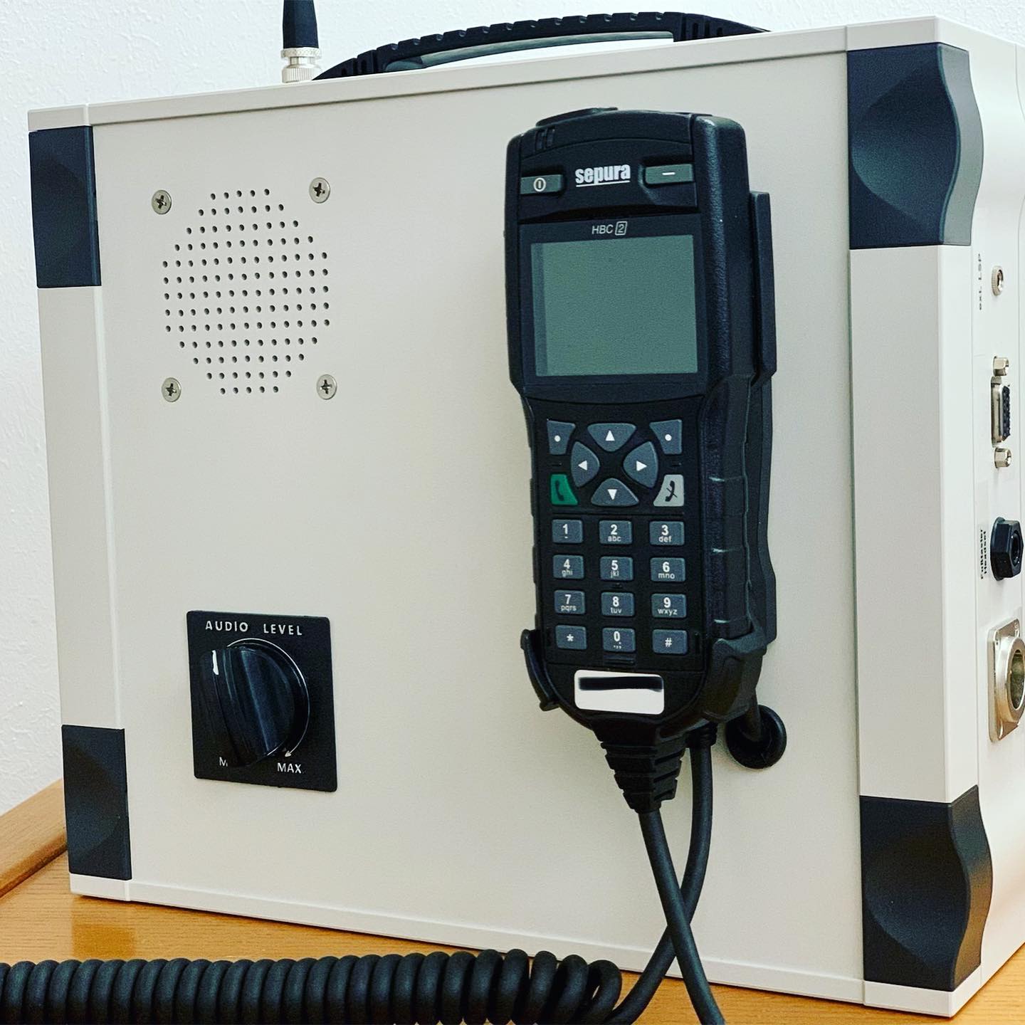 Als Alternative zur HRT-Box: Die... - 2.4 I zweipunktvier.com | Facebook