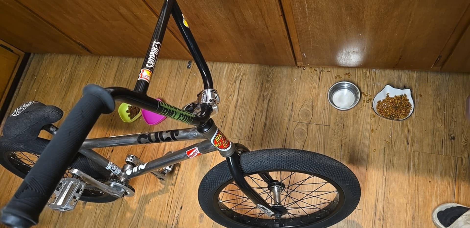 My 21 inch Cult BMX bike build with Shadow components