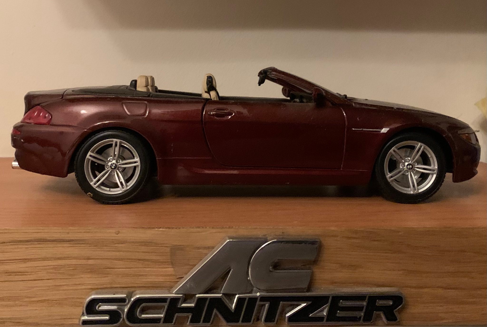 Rare 1/18 Maisto BMW M6 model for sale