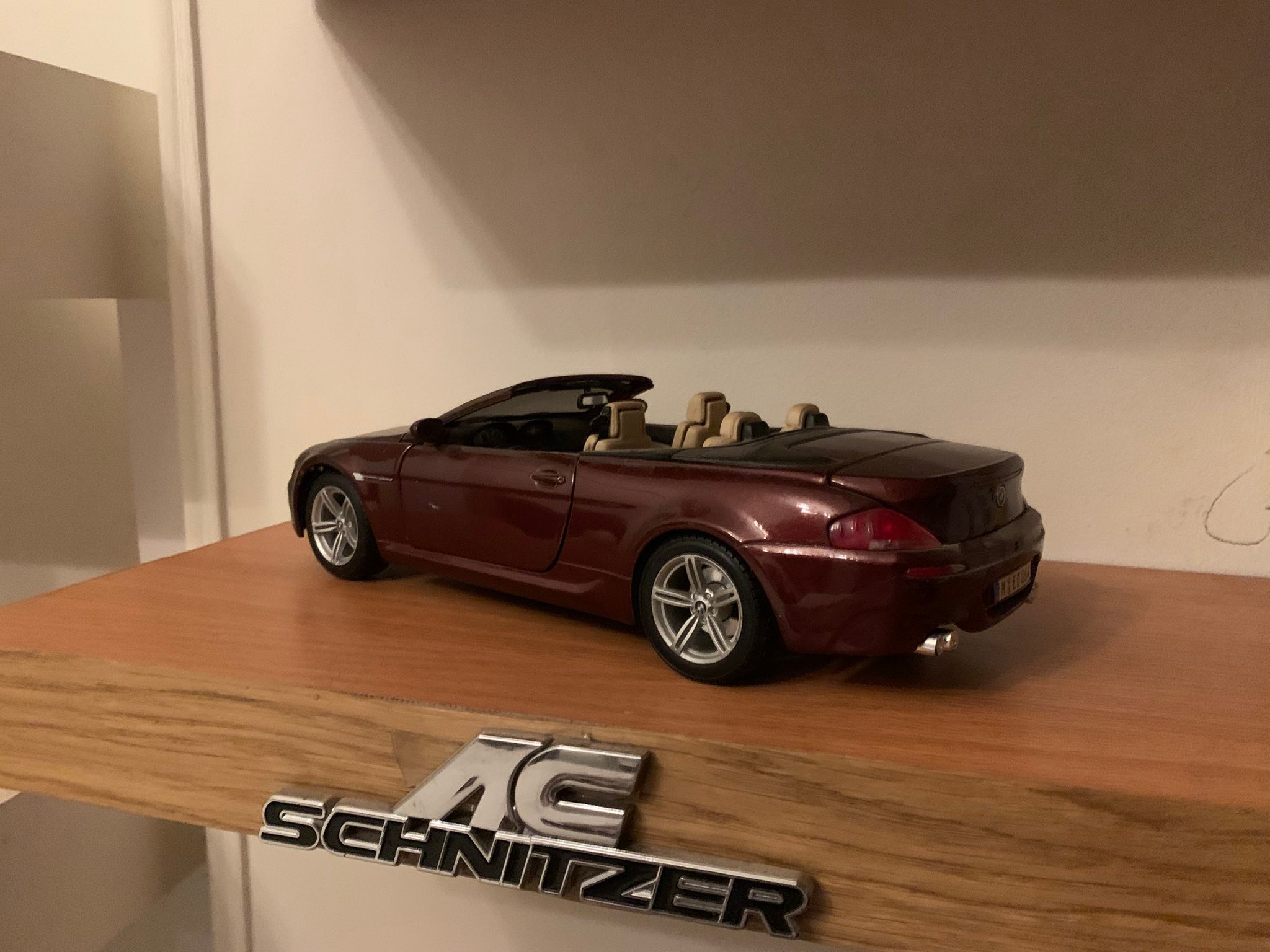 Rare 1/18 Maisto BMW M6 model for sale