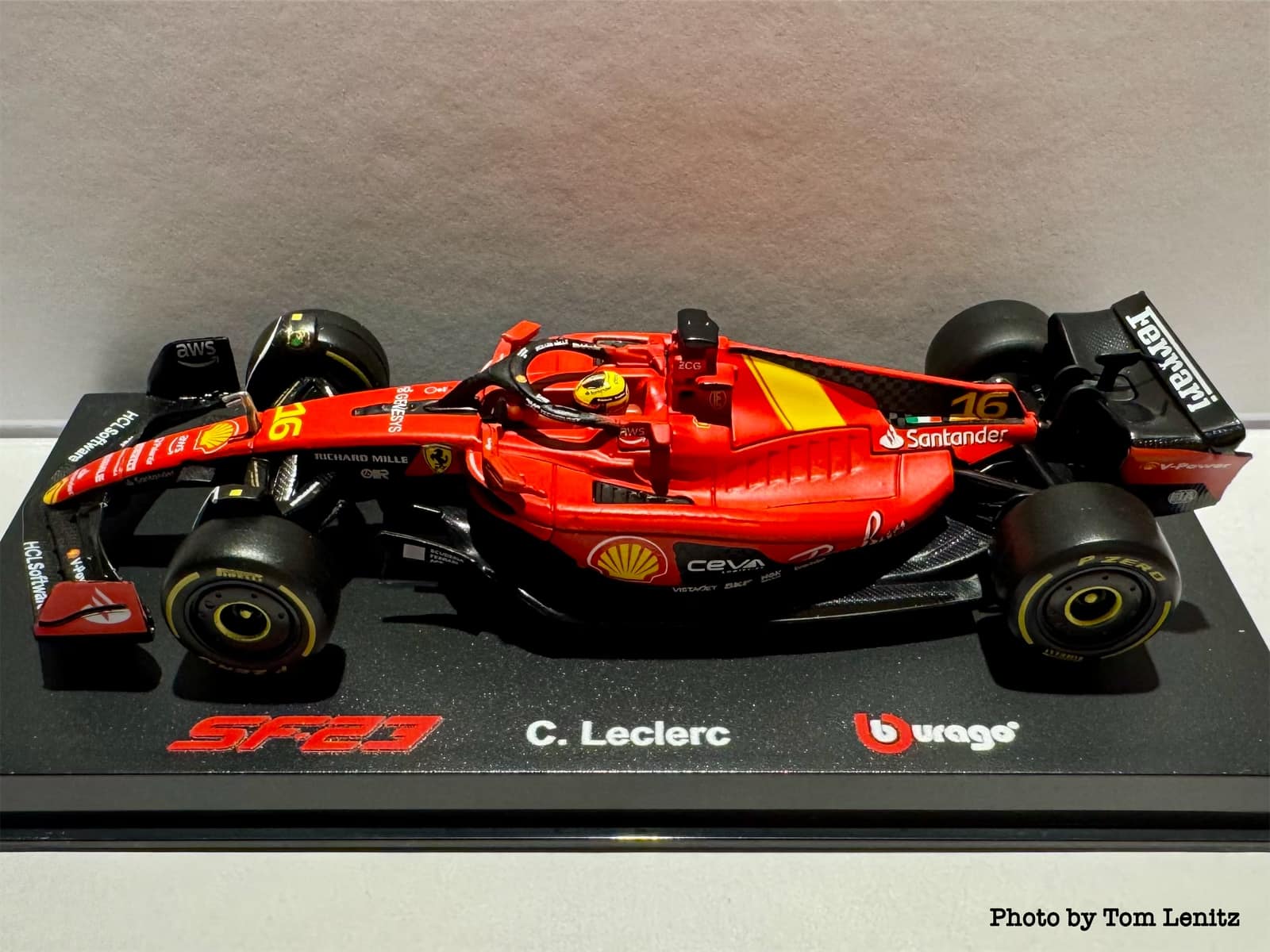 Bburago 1:18 Ferrari SF23 GP Monza 2023 – Leclerc #16 – Modello Nuovo