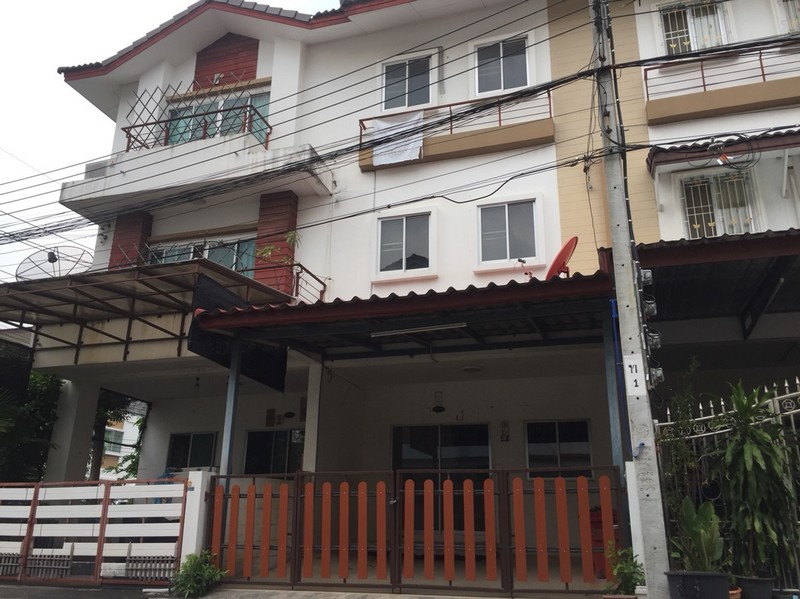 64257 – ขายทาวน์โฮม 3 ชั้น... - Estate Corner Rama 2