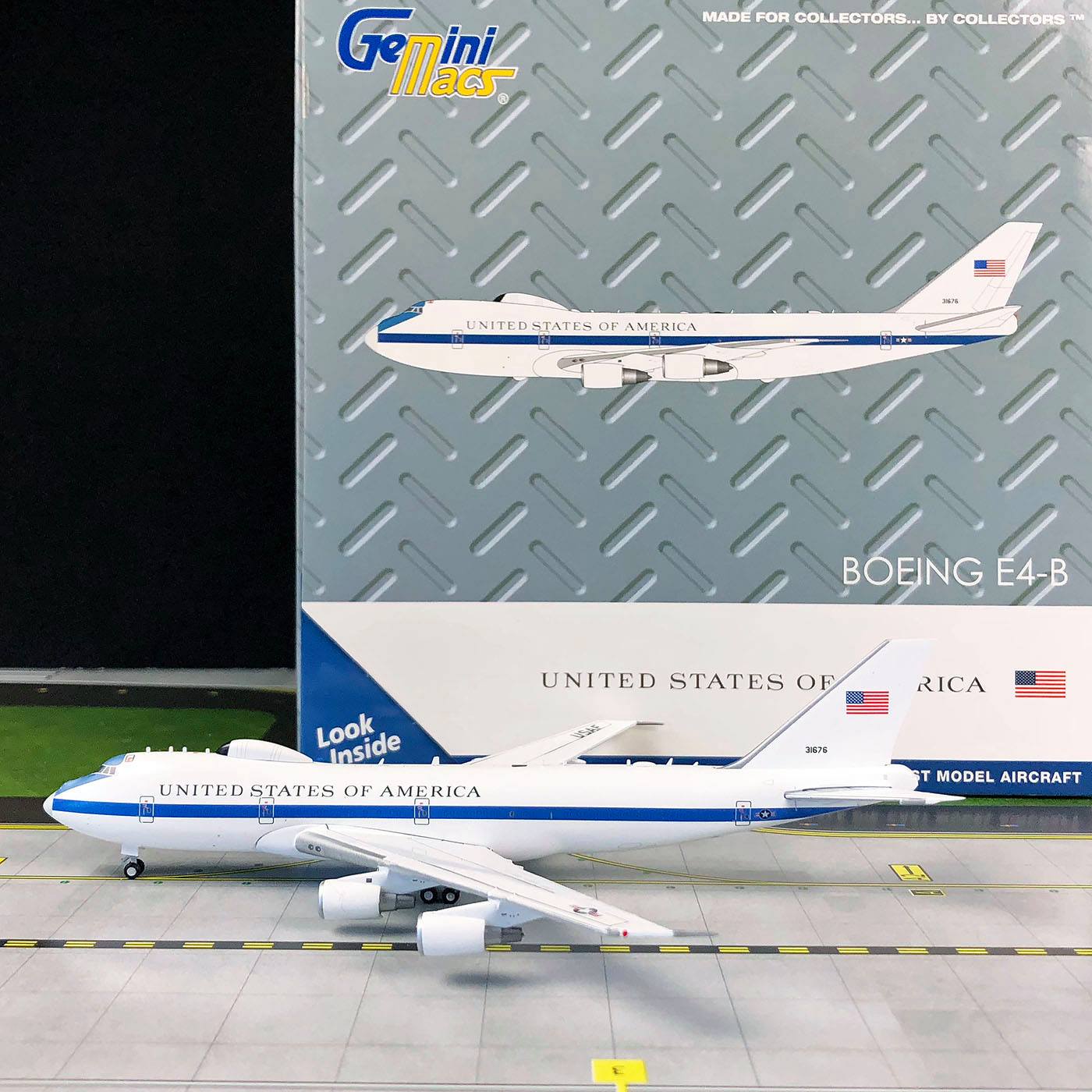 Geminijets 1:200 scale VC-25B Air Force One model