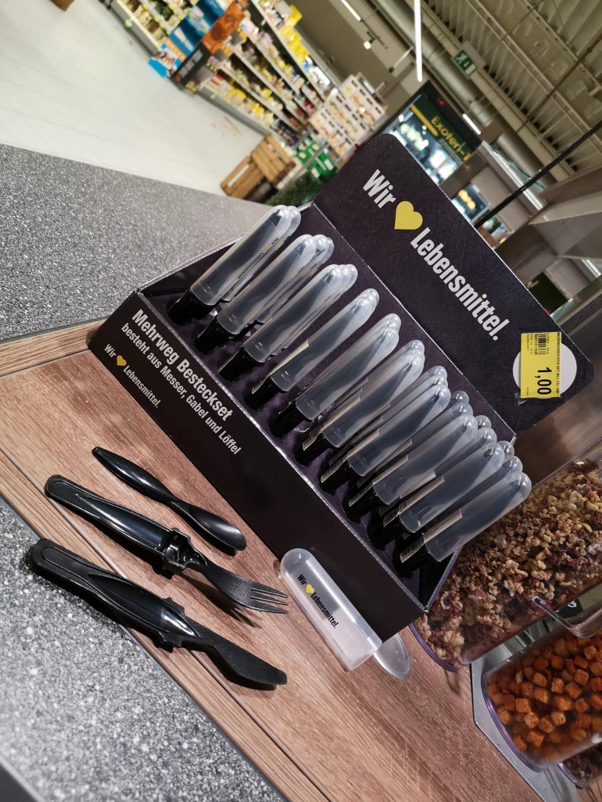 NEU an unserer Salatbar 🥗⬇️ das nachhaltige Mehrweg-Besteck von EDEKA 🍴
