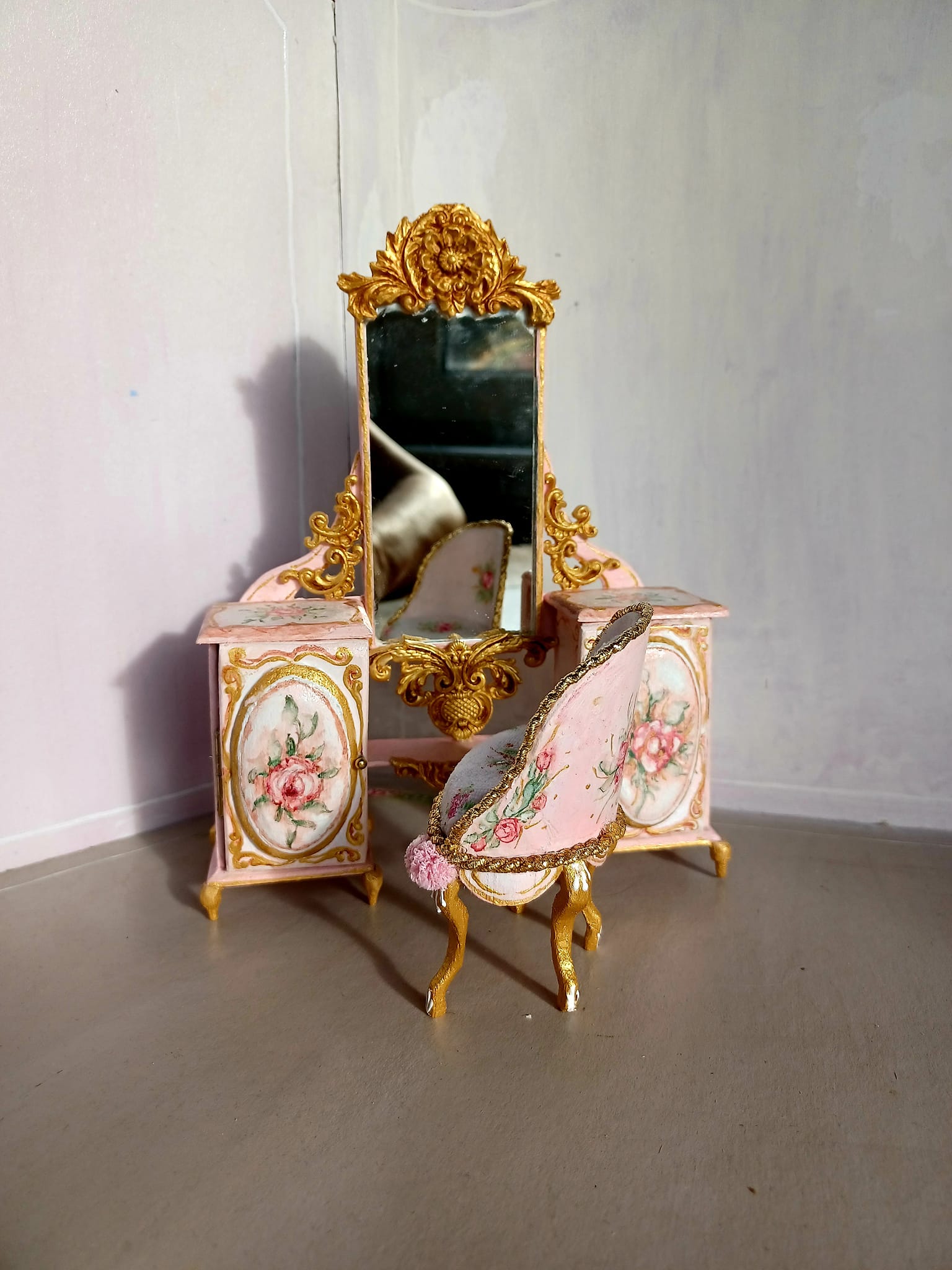 open lace back dress Antique Victorian Walnut Triple Mirror Twin Pedestal Dressing Table /   BLOOMSBURY FINE ART & ANTIQUES