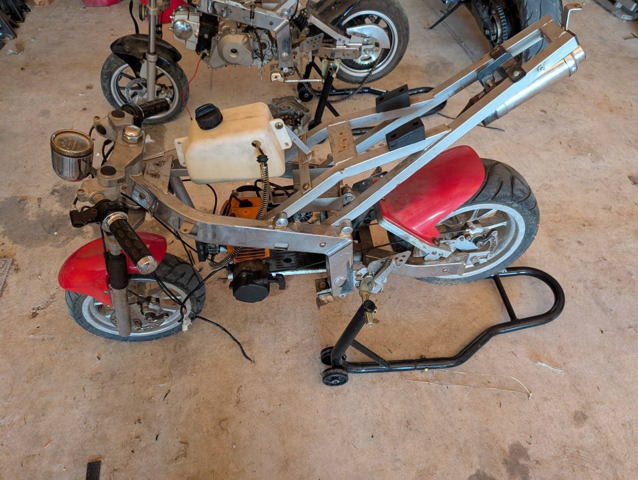 Are there any X6 pocket bike parts available