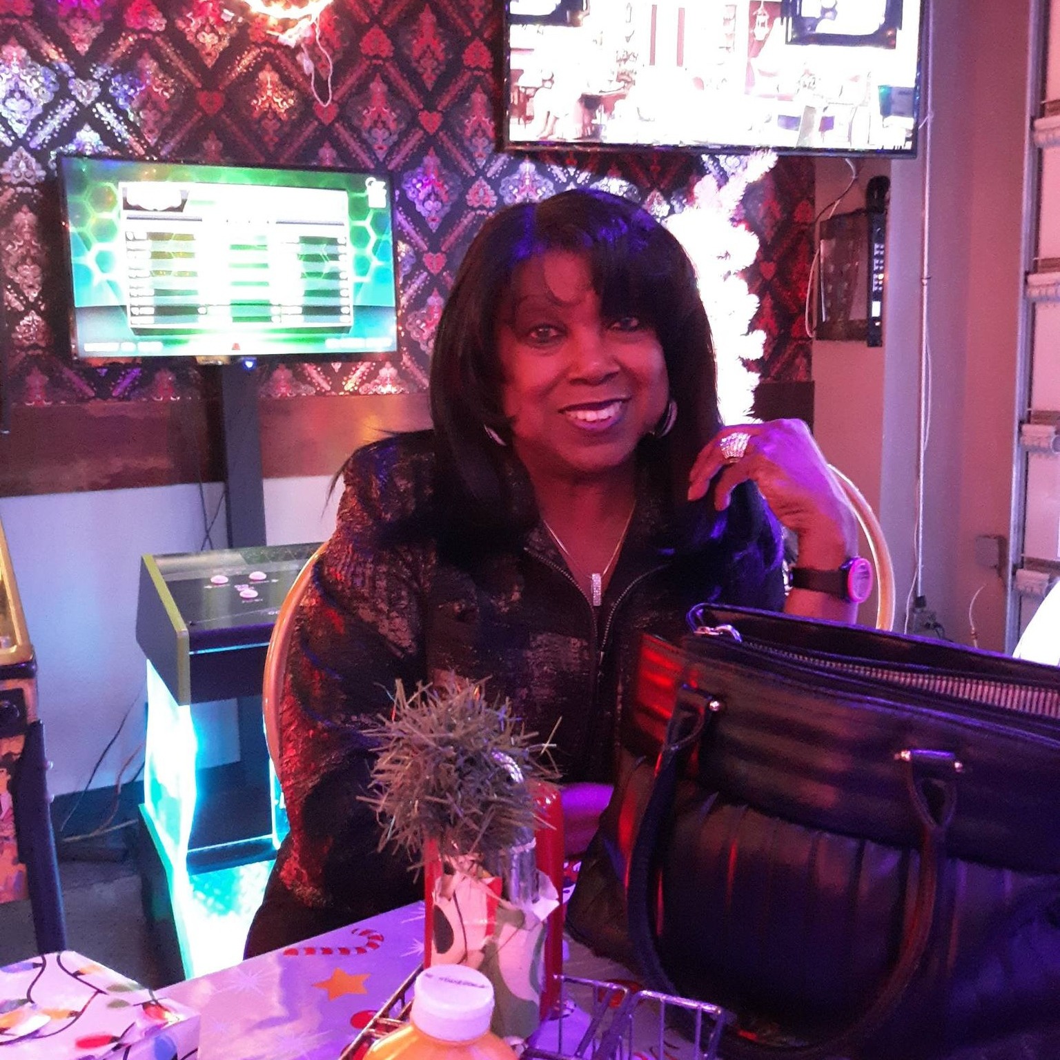 Arnetta Jones