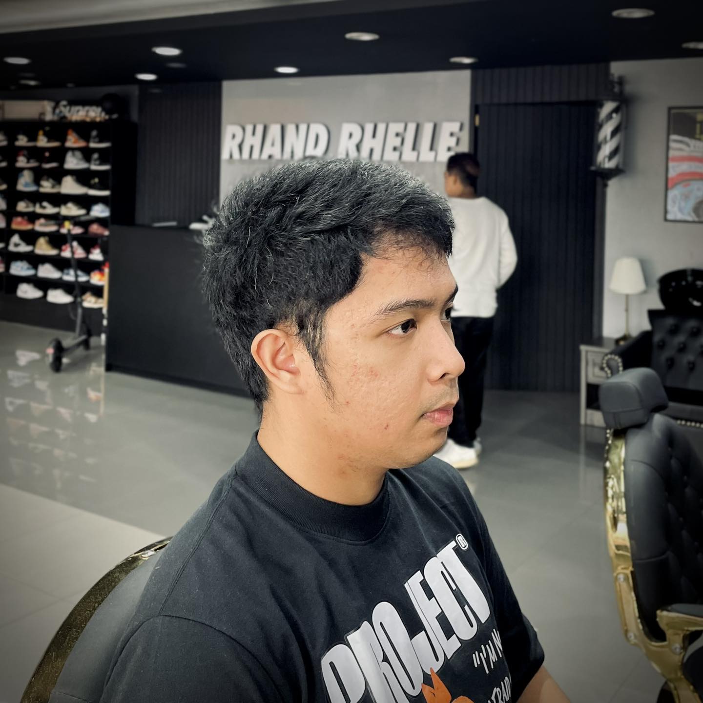 RHAND RHELLE BARBER