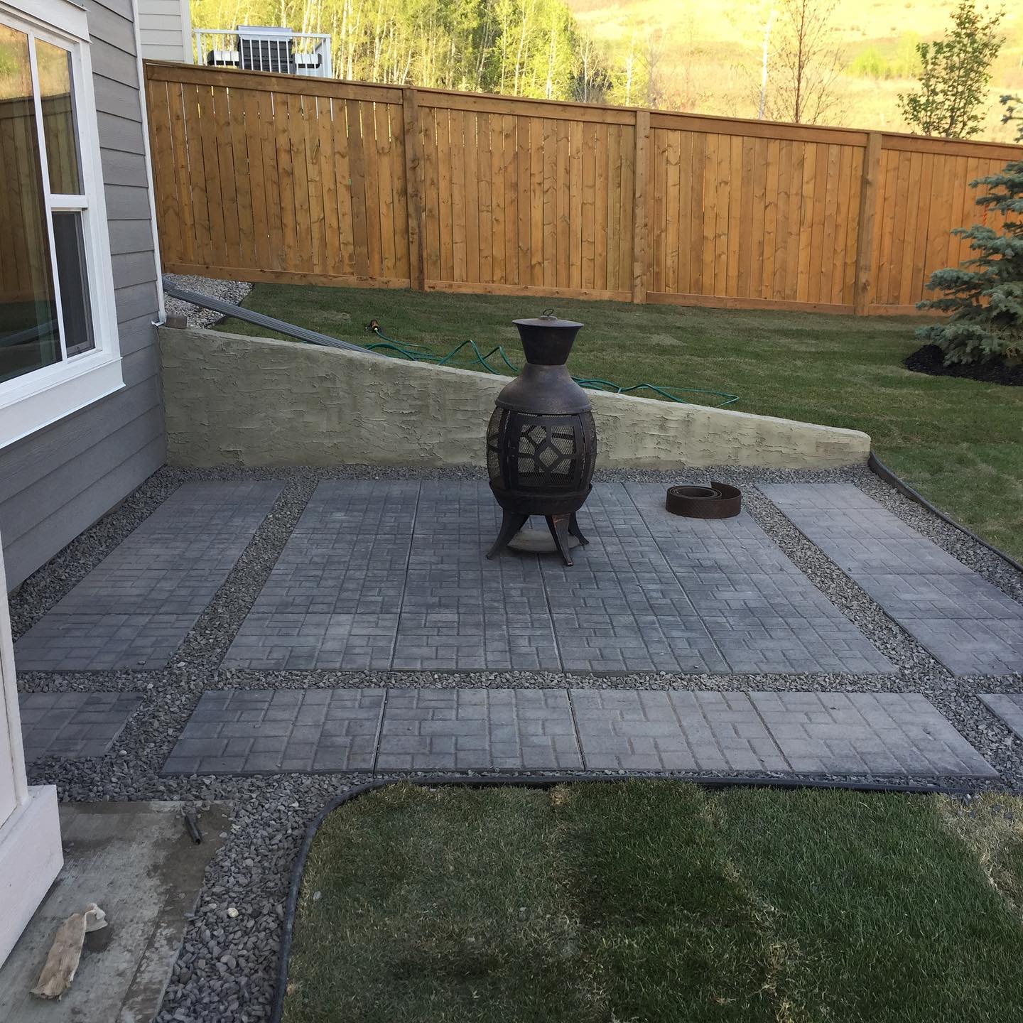 A unique patio design using slabs... - Yard Force Landscaping | Facebook
