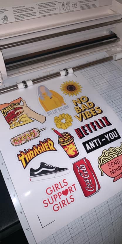 Craftees - PRINTABLE VINYL 😍😍 Making stickers!! Let me... | Facebook
